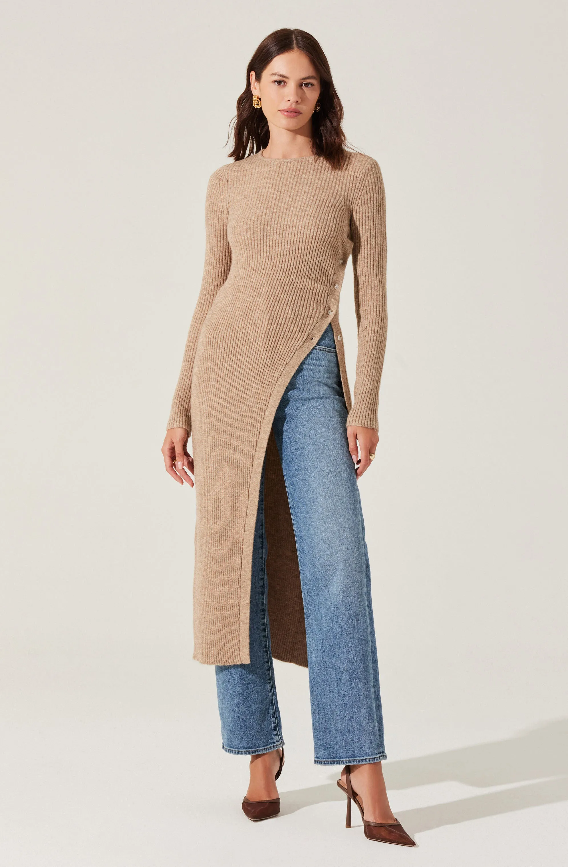 Ribbed Hi Slit Button Sweater